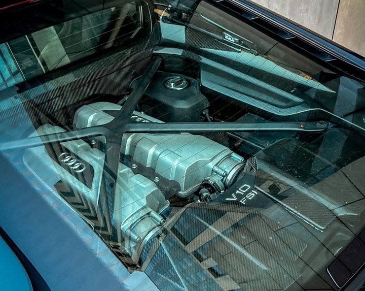 Audi R8 V10