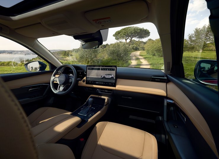 Салон нової Mazda CX-5