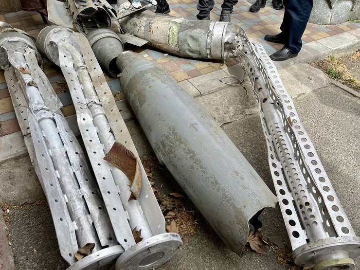 касетні снаряди, ракети для РСЗВ, гради, урагани