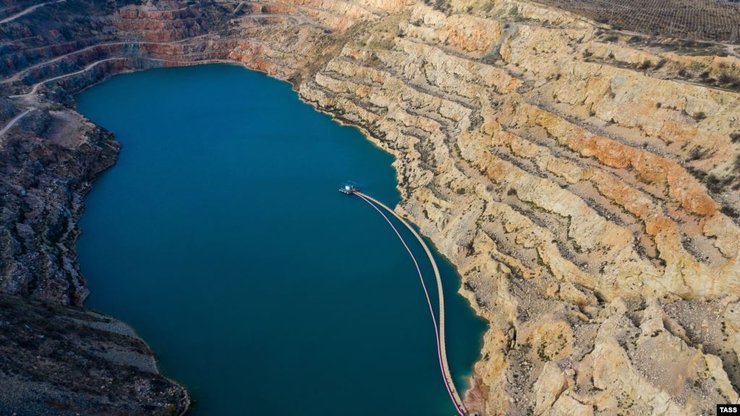 Кадыковский карьер в Севастополе