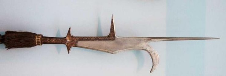 Зброя, ножі