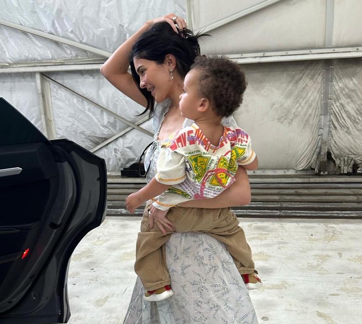 Кайли Дженнер, сын