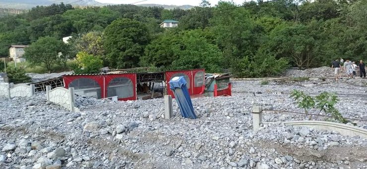 Крим, потоп, негода, селевий потік, будівельне сміття, каміння, повінь, селище Василівка