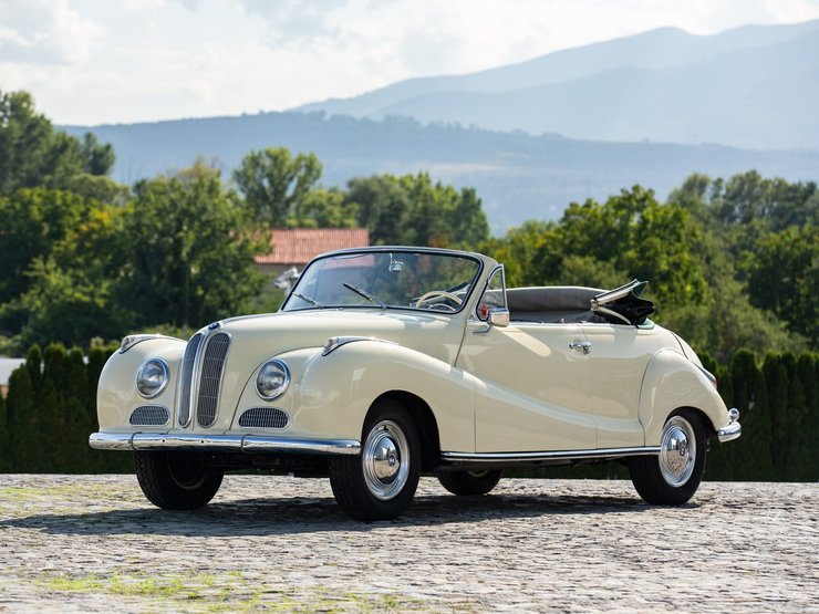 BMW 501, старовинні авто, ретро авто, Porsche 911, Mercedes 170, BMW 327