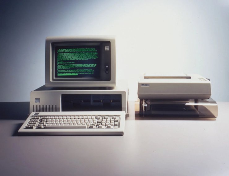 IBM PC комп'ютер