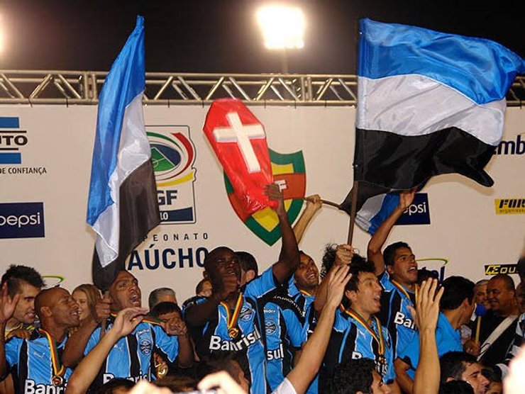 Гремио гробы