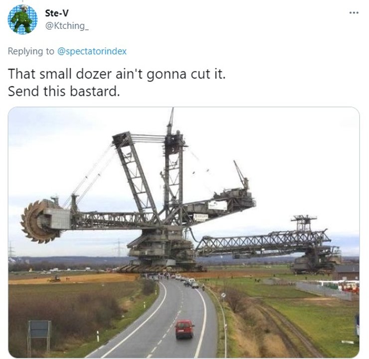 Перевод: Этот крохотный эскаватор им не поможет, пошлите этого парня!