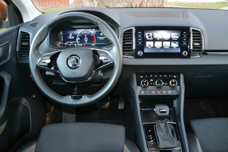 салон Skoda Karoq, новый Skoda Karoq, Skoda Karoq 2023, Skoda Karoq в Украине, кроссовер Skoda Karoq