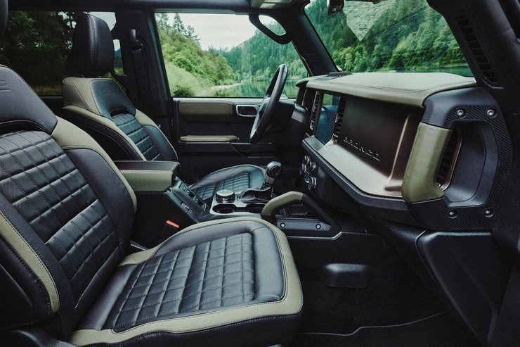 Салон Ford Bronco