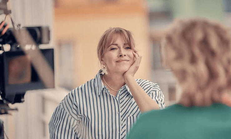 Елена Кравец, ведущая