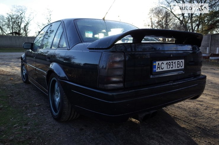 Lotus Omega, Opel Lotus Omega, Opel Omega