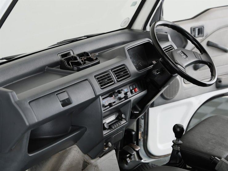 салон Honda Acty Crawler, шестиколесная хонда, Honda Acty, шестиколесное авто