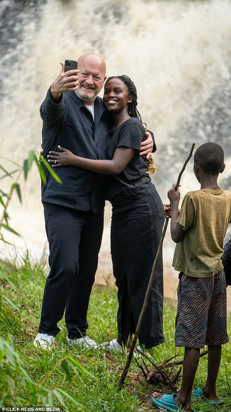 Медовий місяць Саймона Данчука і Клодін Увамахоро