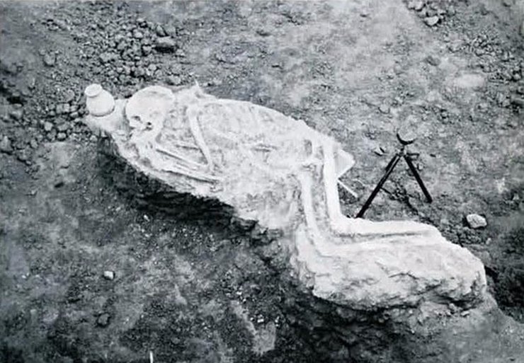 археологічні розкопки скелет