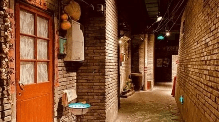 Подземный город в Китае, бункер, убежище, ядерный удар, радиационный дождь, жизнь под землей, город под землей, холодная война, ракетный удар