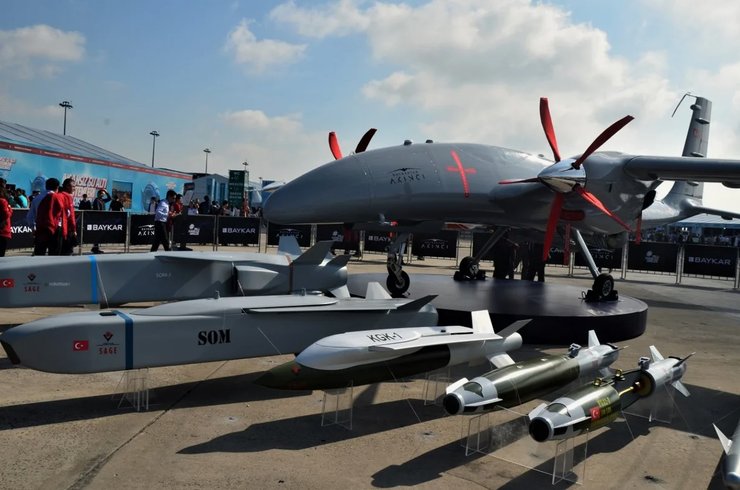 безпілотник Akinci