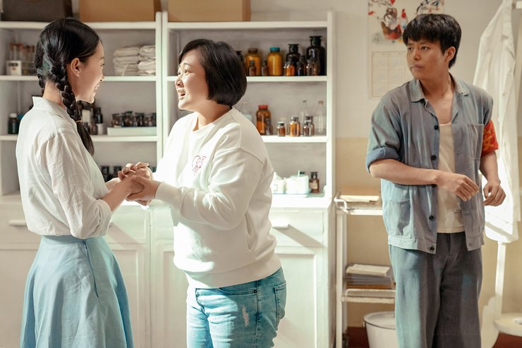 фильм "привет мама", фильмы о путешествиях во времени, дорама, китайская комедия