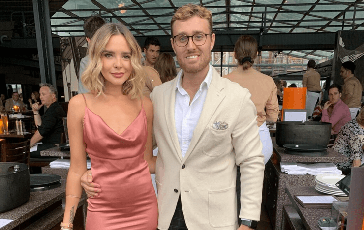 После переезда в другую страну девушка поделилась жестокой реальностью ухода из дома