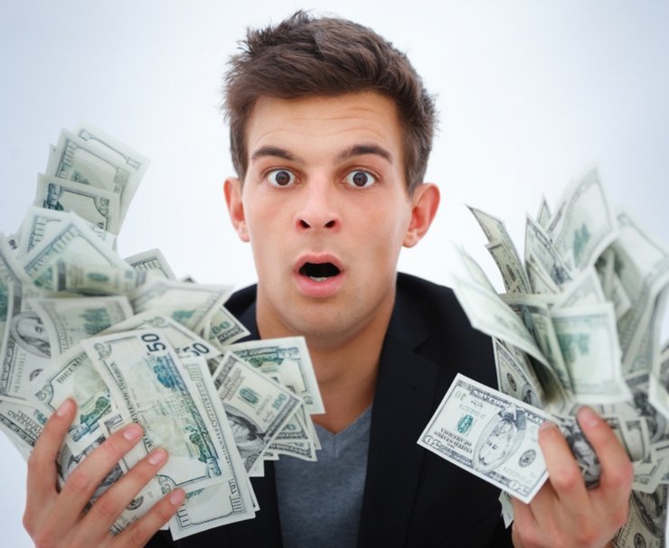 Независимо от цвета купюр курс должен быть одинаковым, уверен Данил Гетманцев