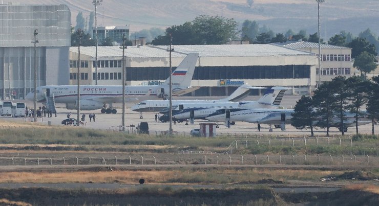 анкара обмен заключенными аэропорт самолеты