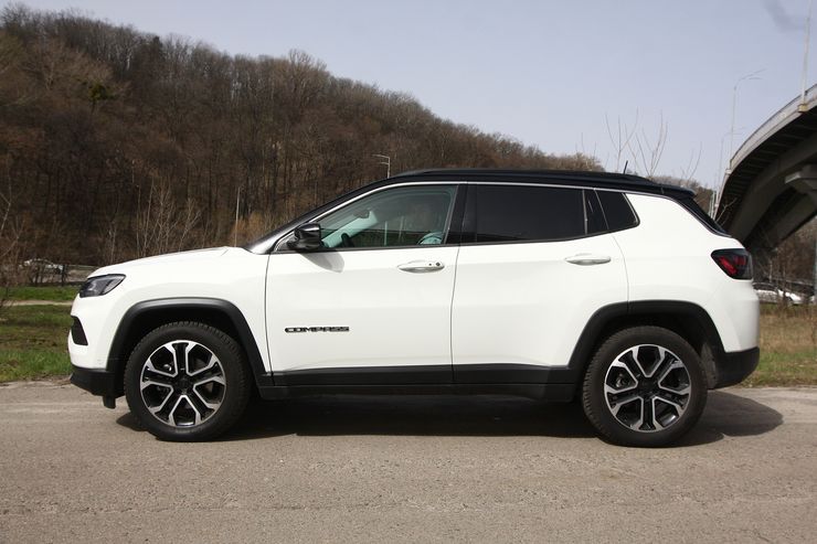 новый Jeep Compass, Jeep Compass, Jeep Compass 2024, кроссовер Jeep, гибрид Jeep Compass