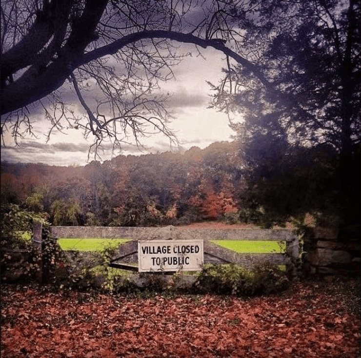 Дадлі-Таун вхід у селище