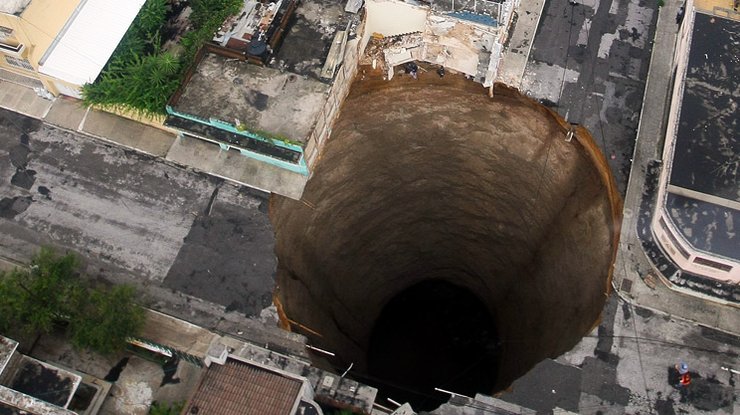 дыра, Земля, город, снимок