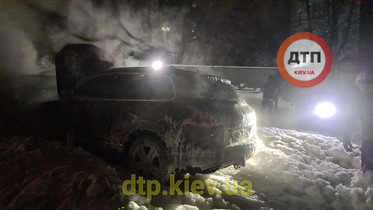 влад антонов, підпал, машина, dtp, фото, киев 1