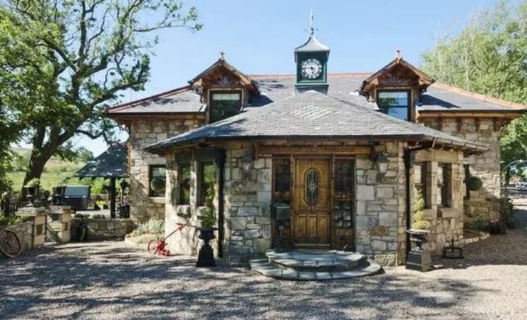 Розкішний особняк, особняк, будинок, житло, нерухомість, знести особняк, не було дозволу на будівництво, будинок Гарета Вілсона