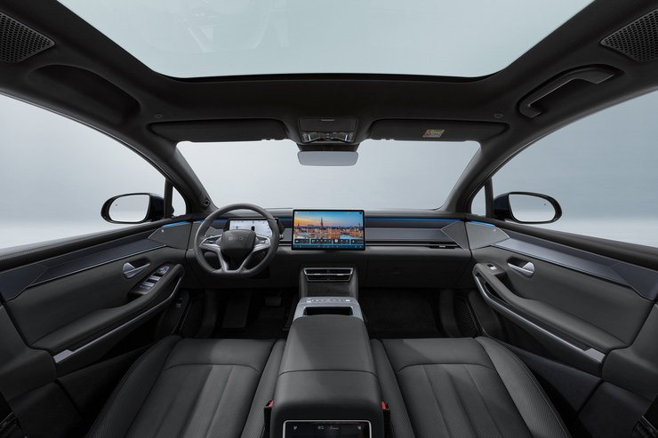 Салон BYD Atto 8