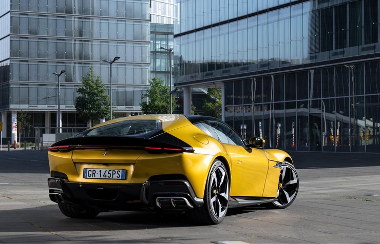 суперкар Ferrari 12Cilindri, новый Ferrari 12Cilindri, суперкар Ferrari