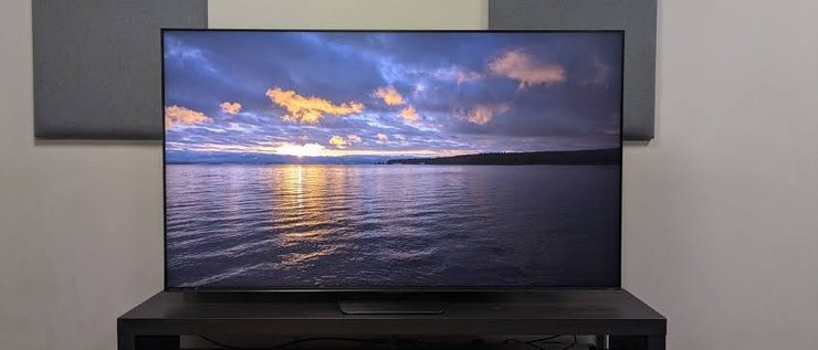 Hisense UR8 телевизор 2 Телевизор Hisense UR8