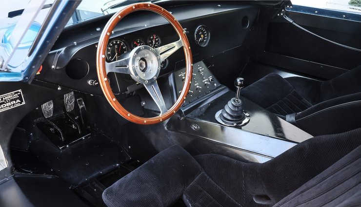 салон Shelby Cobra Daytona