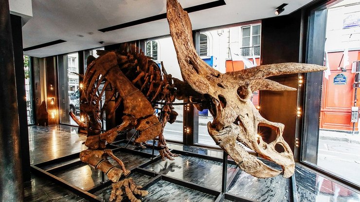 динозавр, великий джон