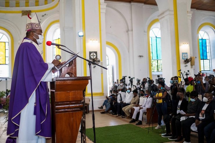 месса, Жовенель Моиз, гаити, священник, фото