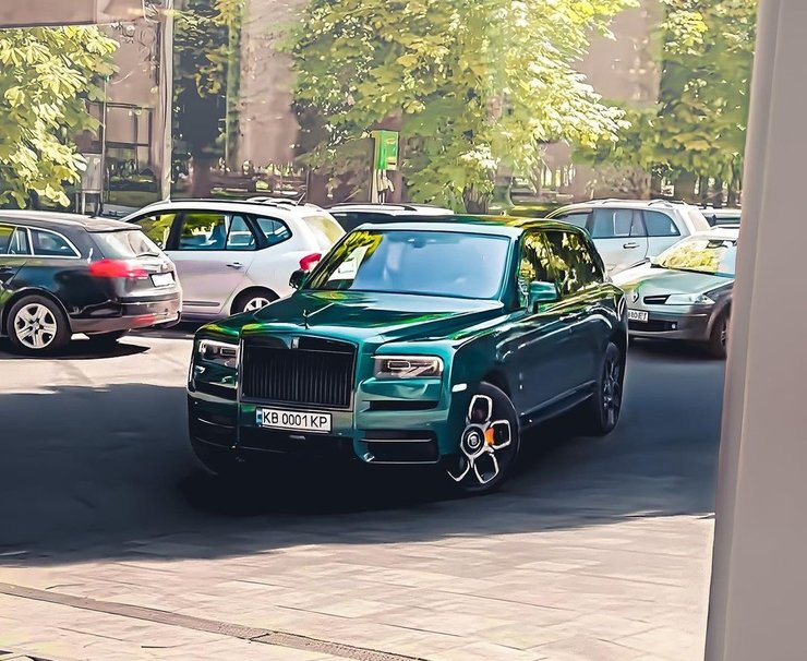 rr cullinan, новые суперкары, роскошные авто, самые дорогие авто в Украине