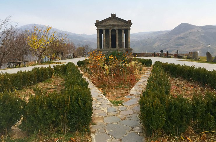 Эчмиадзин, армянский эллинизм, гарни, храм в гарни, царь Трдат, языческий храм