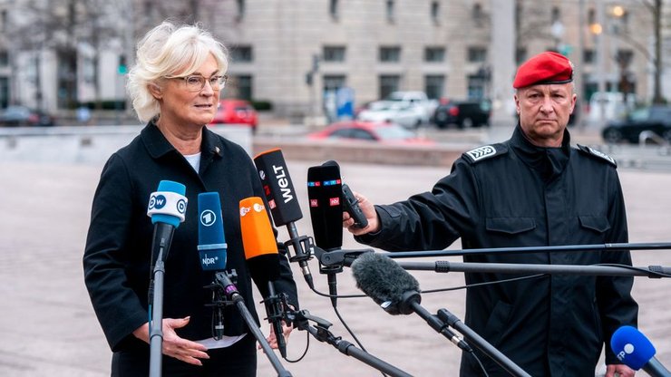 Ламбрехт на пресконференції після зустрічі із главою Пентагону