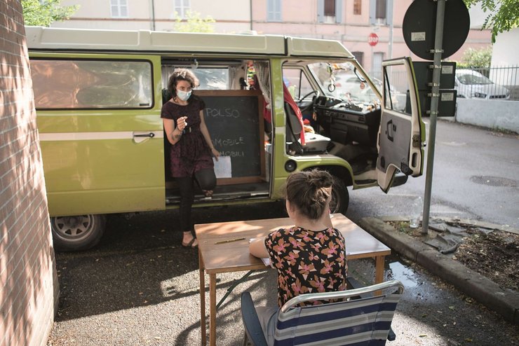 Италия, школы, парты, развозка, карантин, коронавирус, 1 сентября