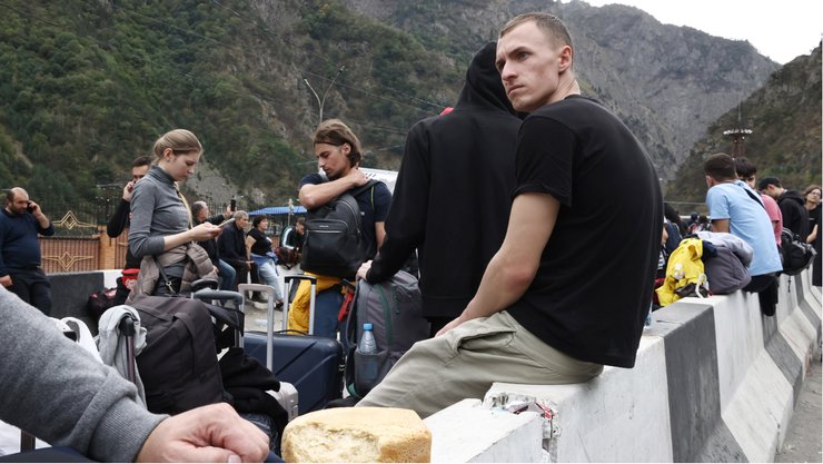 Росіяни, які залишають країну, ларс, релоканти