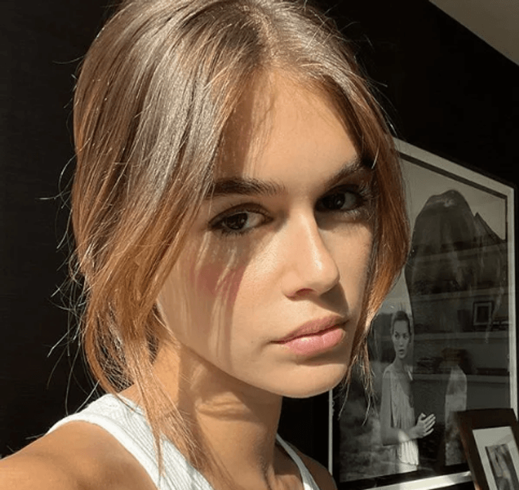 челка, Кайя Гербер