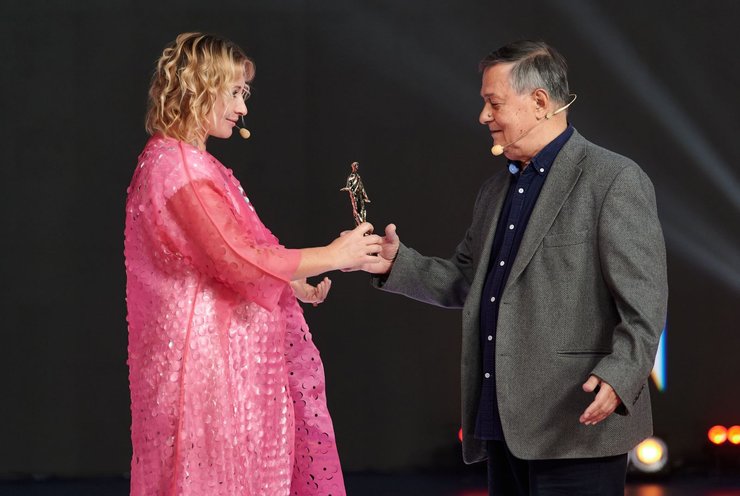 фото, закрытие 11го ОМКФ, Виктория Тигипко, режиссер Роман Балаян