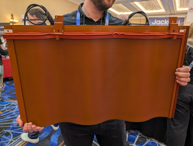 Солнечная черепица, Jackery, CES 2025, фото