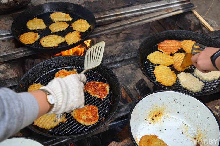 Фестиваль дерунів, білорусь, культурна спадщина, рецепт дерунів, деруни