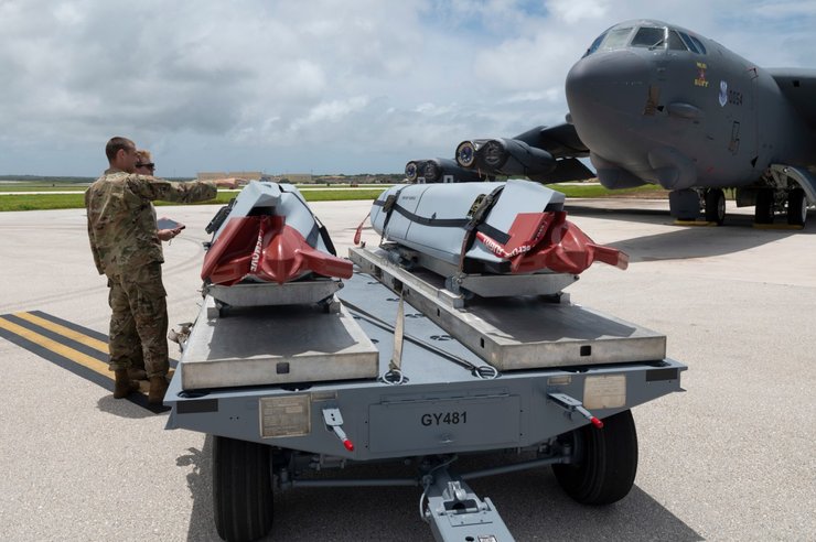 Ракеты AGM-158 JASSM