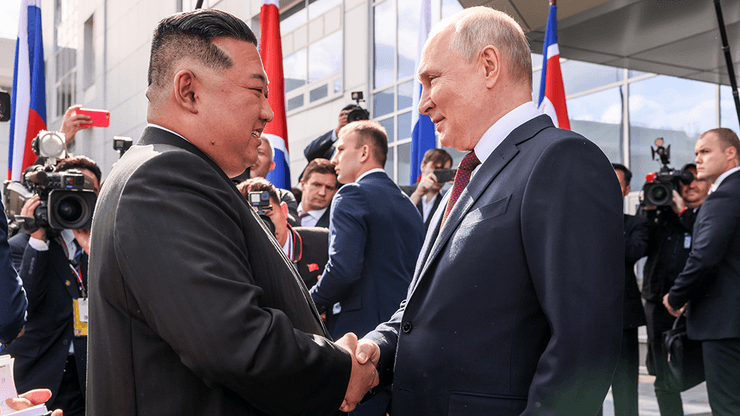 северная корея, ким чен ын, ким чен ын в россии, ким чен ын и путин, ким чен ын во владивостоке, политика кндр, политика ким чен ына, сотрудничество рф и кндр