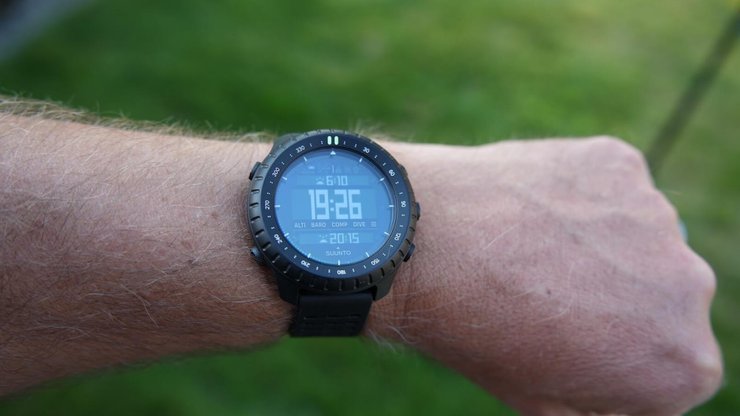 Смартгодинник Suunto Core 2