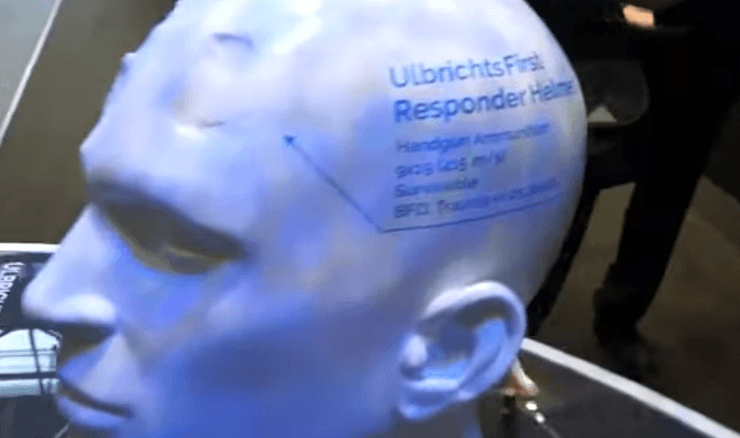 модель черепа при ударе