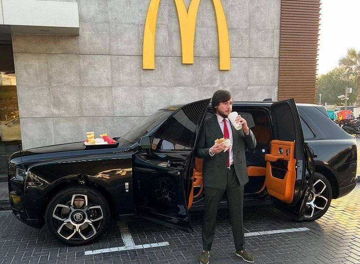 Назар Бабенко, колекція авто, Lamborghini Urus, Bugatti Divo, Mercedes-Maybach S-Class, Rolls-Royce Cullinan