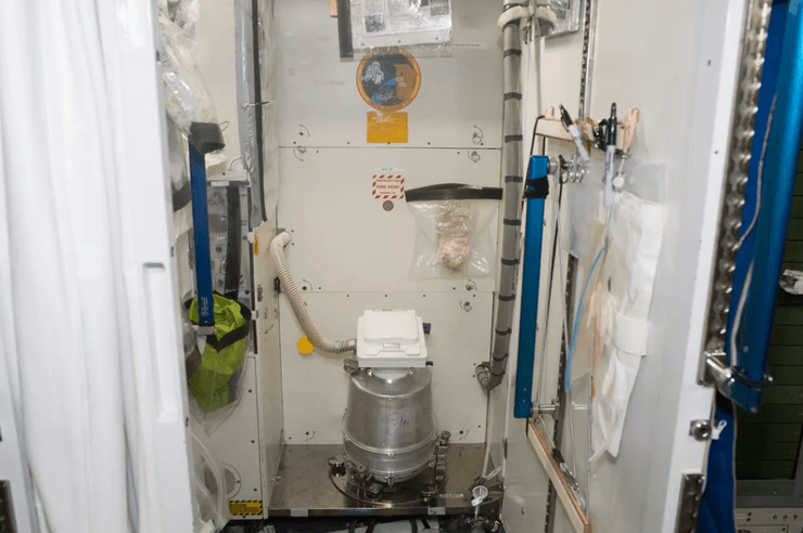 Российская модель туалета на МКС